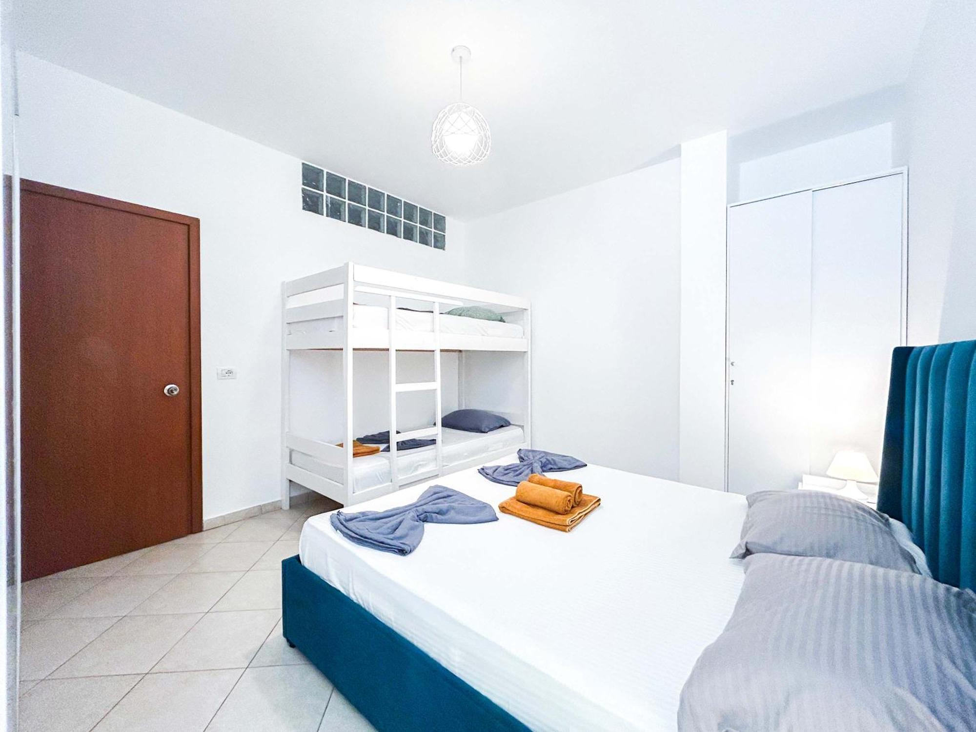 Azzurro 617 Apartment