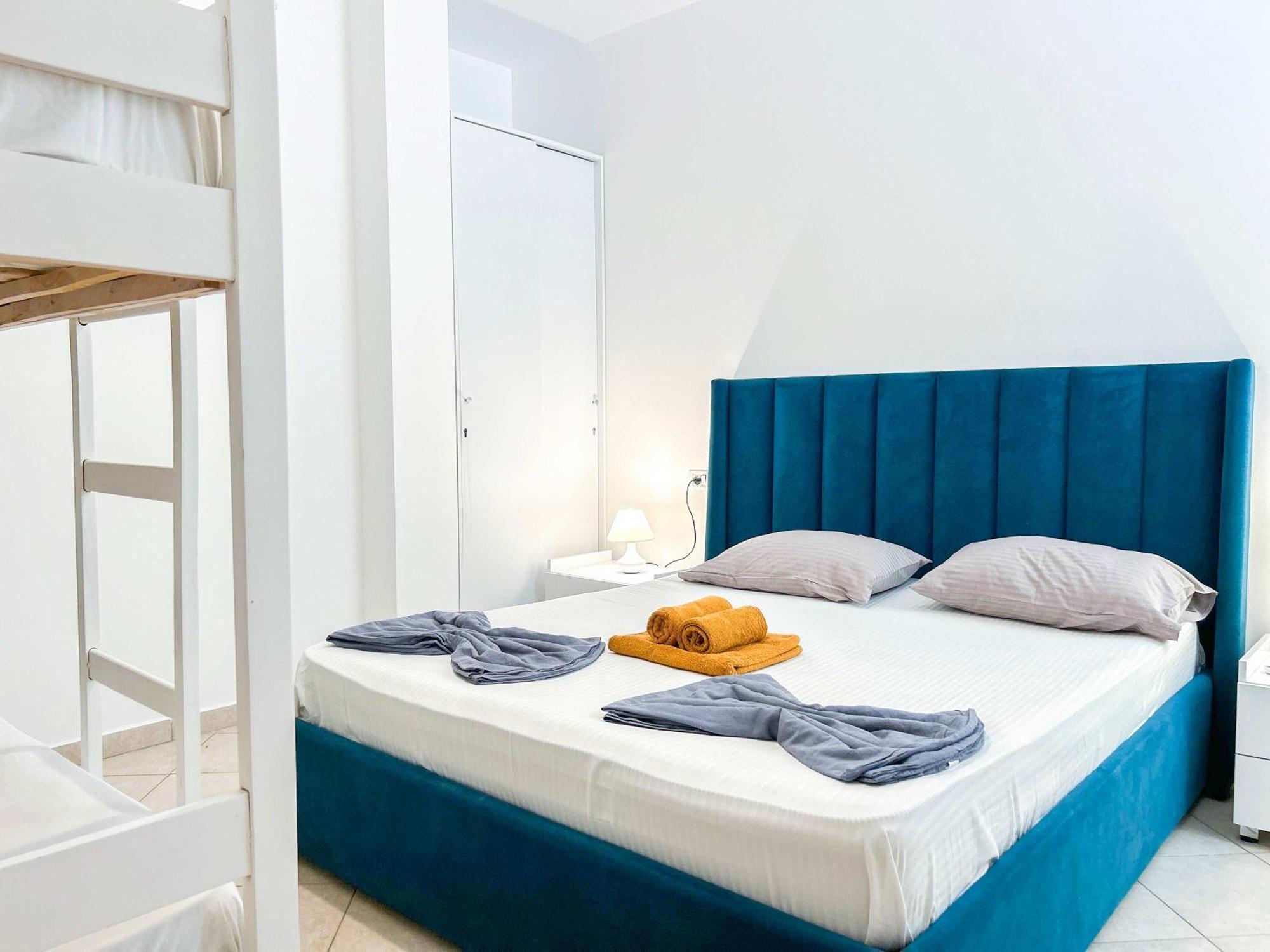 Azzurro 617 Apartment *